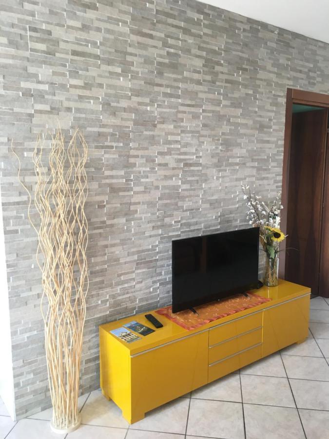 Appartamento Elena Garda  Exterior foto